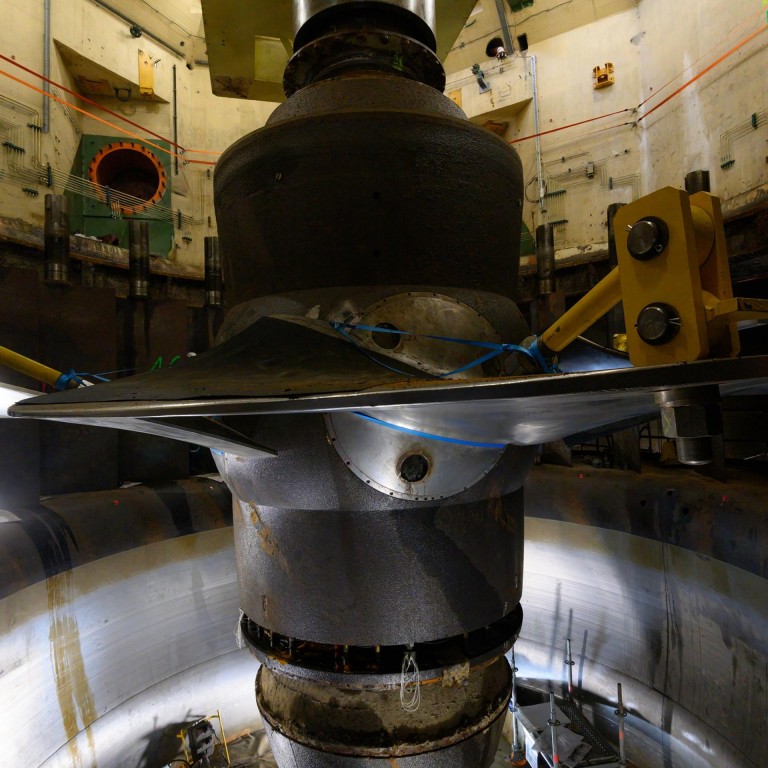 [VIDEO] La roue du groupe hydroélectrique n°3 de Fessenheim sort de son